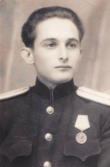 Шнеер Илья Яковлевич