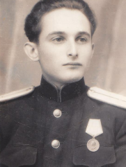 Шнеер Илья Яковлевич