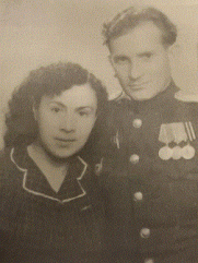 Иомдин Лейба Барухович с женой Фаней.