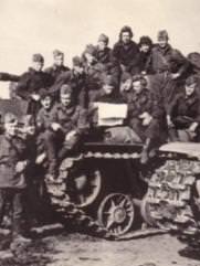 Воины 96-ой танковой бригады на фронте.