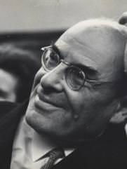 Учитель Ефим Юльевич